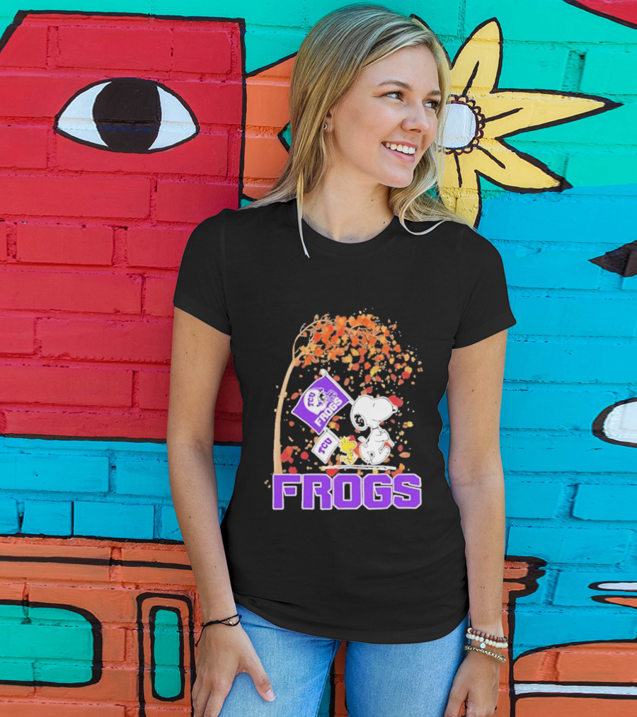 TCU Horned Frogs Snoopy Peanuts Fall Leaves T-Shirt