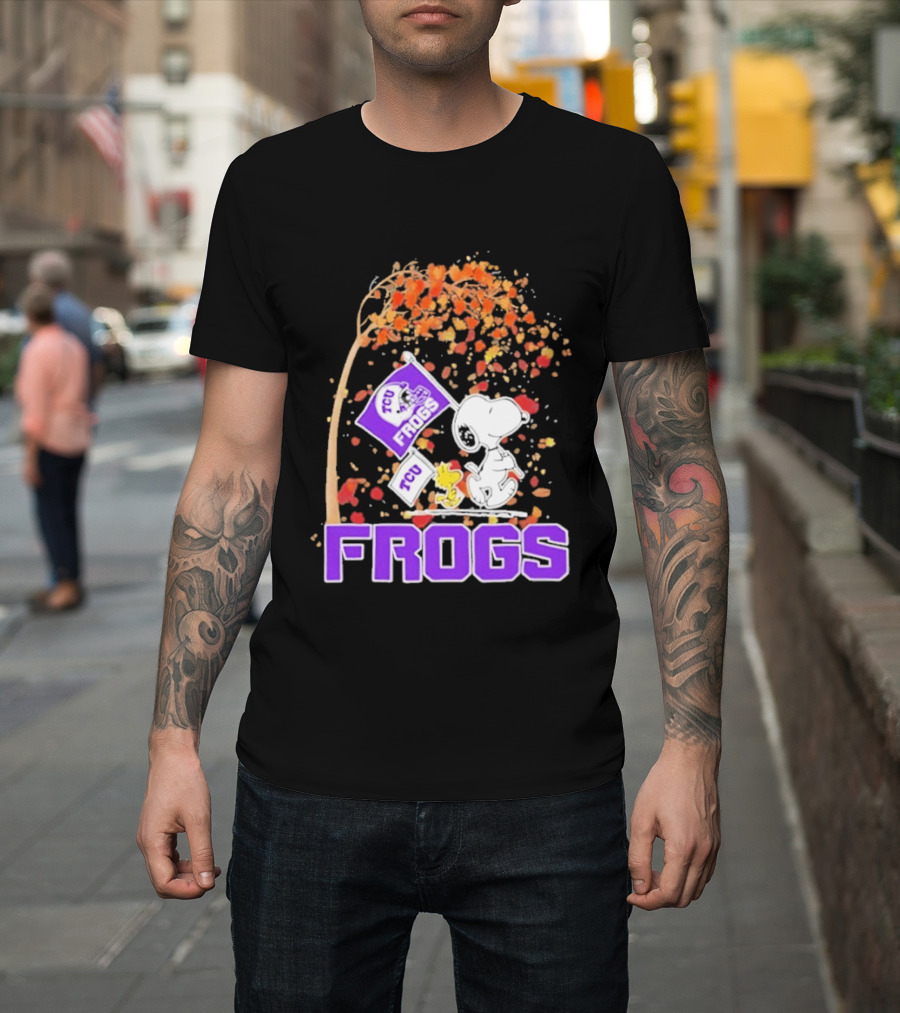 TCU Horned Frogs Snoopy Peanuts Fall Leaves T-Shirt
