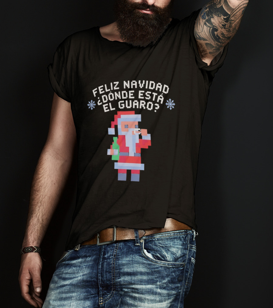 Feliz Navidad Dónde Está El Guaro Santa With Drink And Bottle T-Shirt