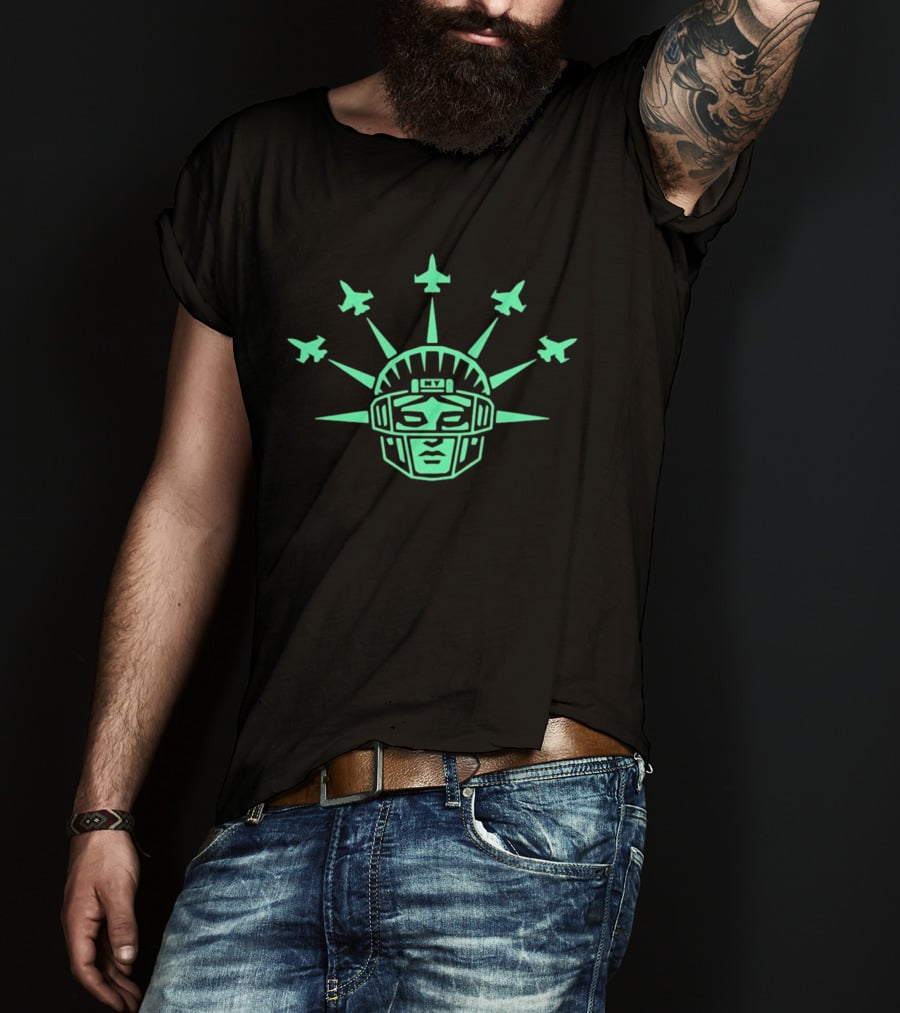 Statue Liberty Helmet New York Jets Football Formation T-Shirt