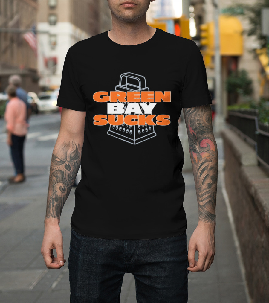 Chicago Bears Green Bay Sucks Cheese Grater T-Shirt
