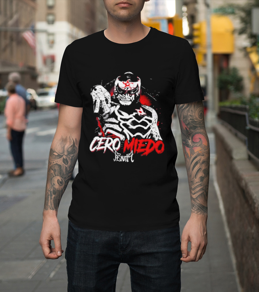 Cero Miedo Penta Hand Sign WWE Photo T-Shirt