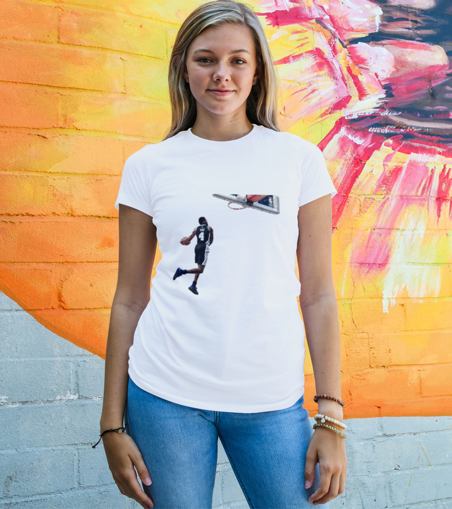 DeAaron Fox Dunk Action Sacramento Kings Basketball NBA T-Shirt