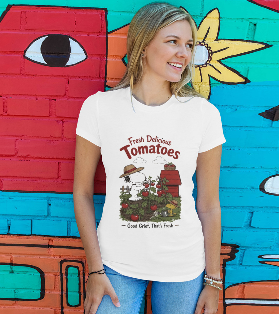 Snoopy Fresh Delicious Tomatoes Good Grief That's Fresh Garden Scene T-Shirt