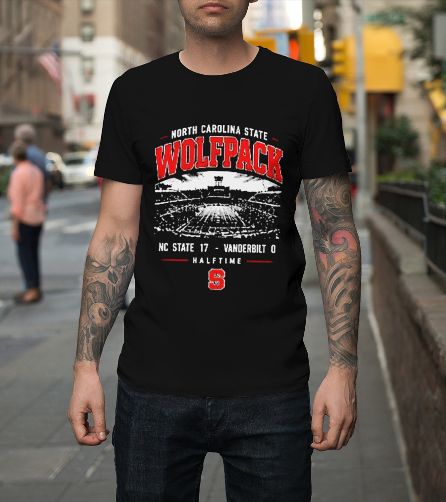 North Carolina State Wolfpack Stadium Halftime Score NC State 17 Vanderbilt 0 T-Shirt