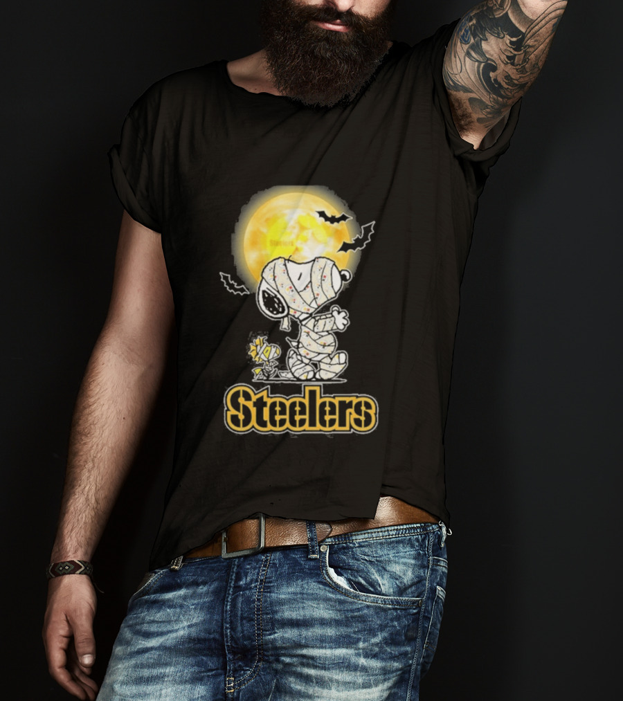 Pittsburgh Steelers Snoopy Halloween 2026 Holiday T-Shirt
