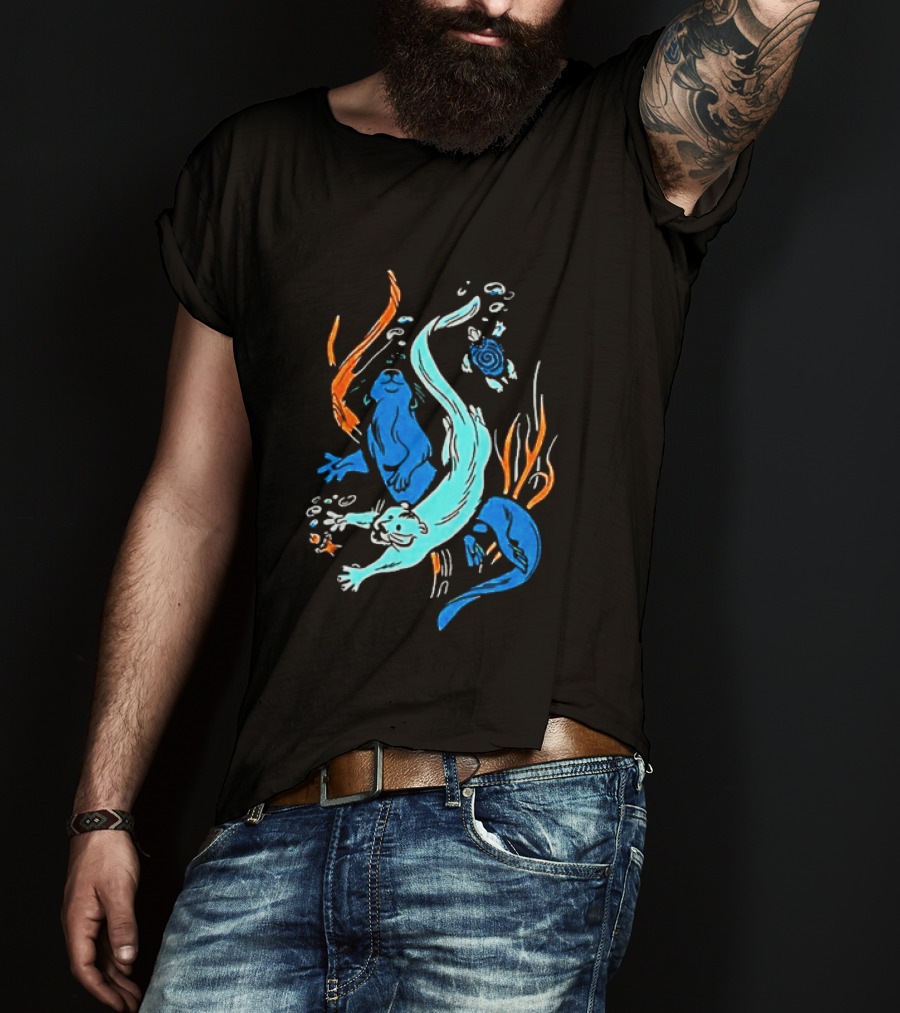 Swimming Otters Sea Life Ocean Nature Wildlife Playful Underwater Scene T-Shirt