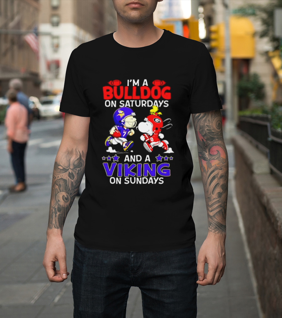 I'm A Bulldog On Saturdays And A Viking On Sundays Football Peanuts T-Shirt
