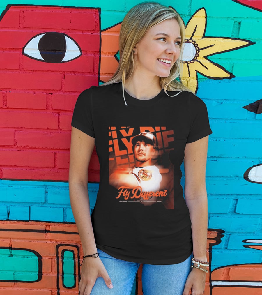 Gunnar Henderson Orioles Fly Different Baltimore Baseball T-Shirt