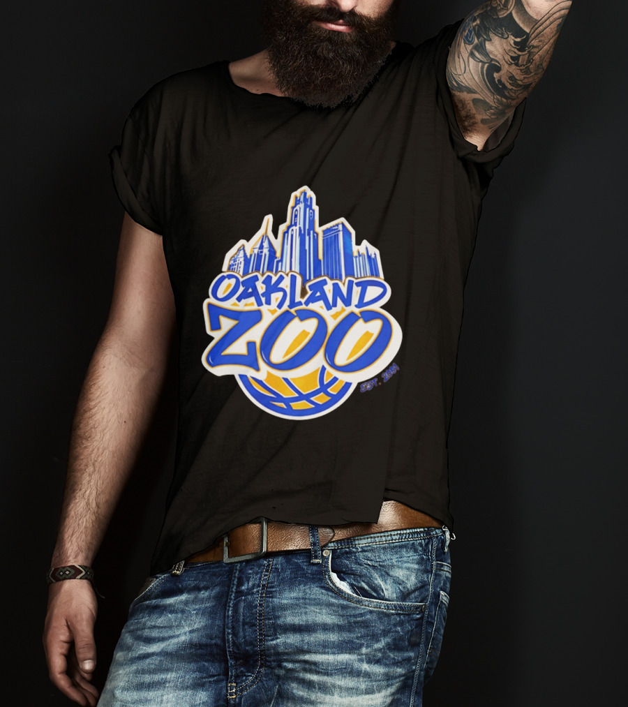 Pittsburgh Panthers Oakland Zoo Est. 2001 You Vs The Zoo 2026 T-Shirt