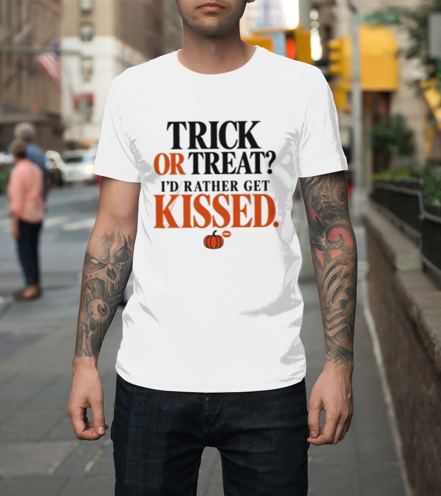 Trick Or Treat I'd Rather Get Kissed Halloween Pumpkin T-Shirt