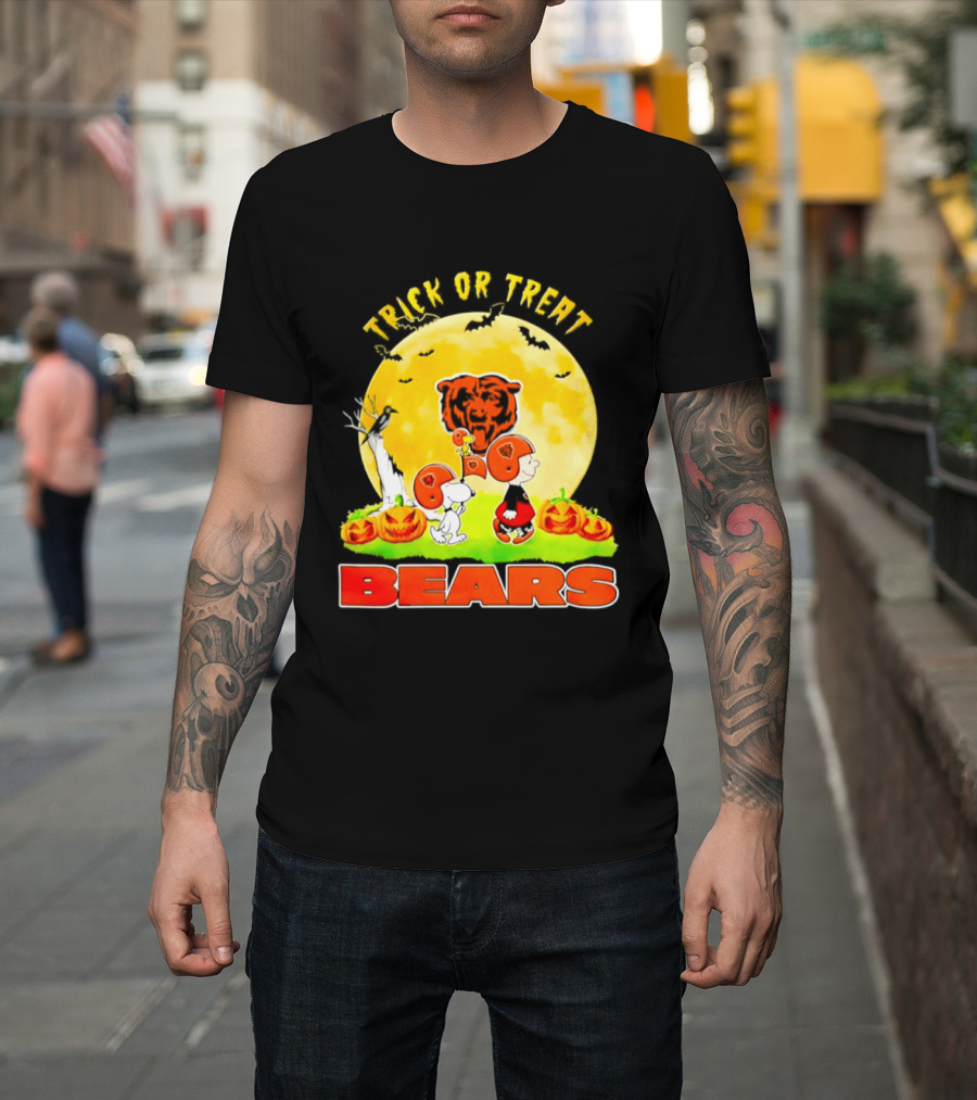 Chicago Bears Peanuts Halloween Trick Or Treat Pumpkins T-Shirt