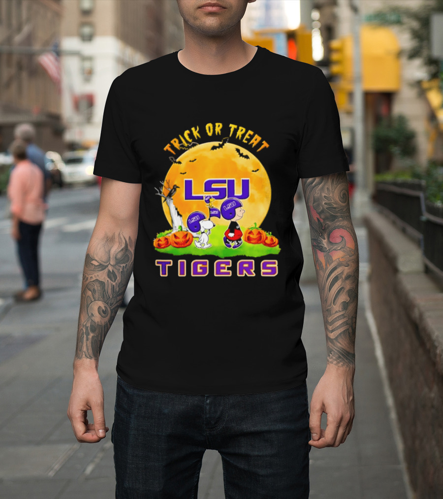 LSU Tigers Peanuts Trick Or Treat Halloween 2026 T-Shirt