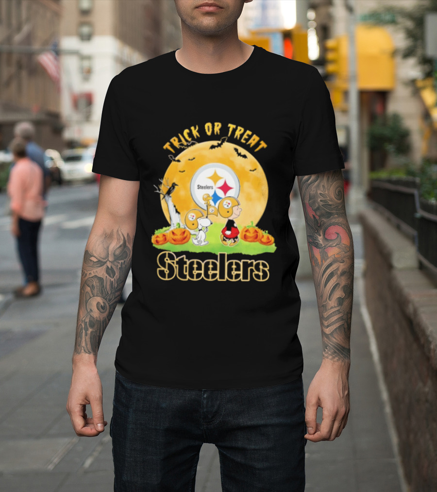 Pittsburgh Steelers Peanuts Trick Or Treat Halloween Abbey Road 2026 T-Shirt