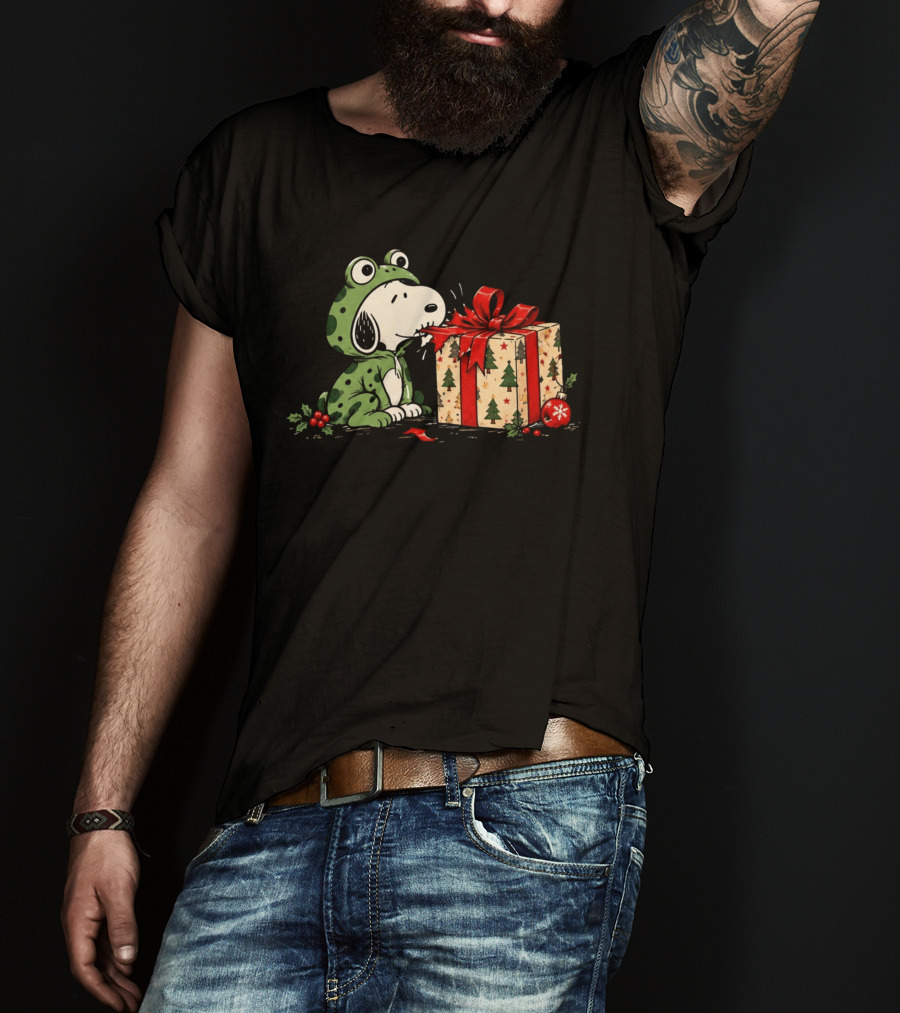 Snoopy Frog Christmas Chaos With Gift Box For Snoopy Lovers T-Shirt