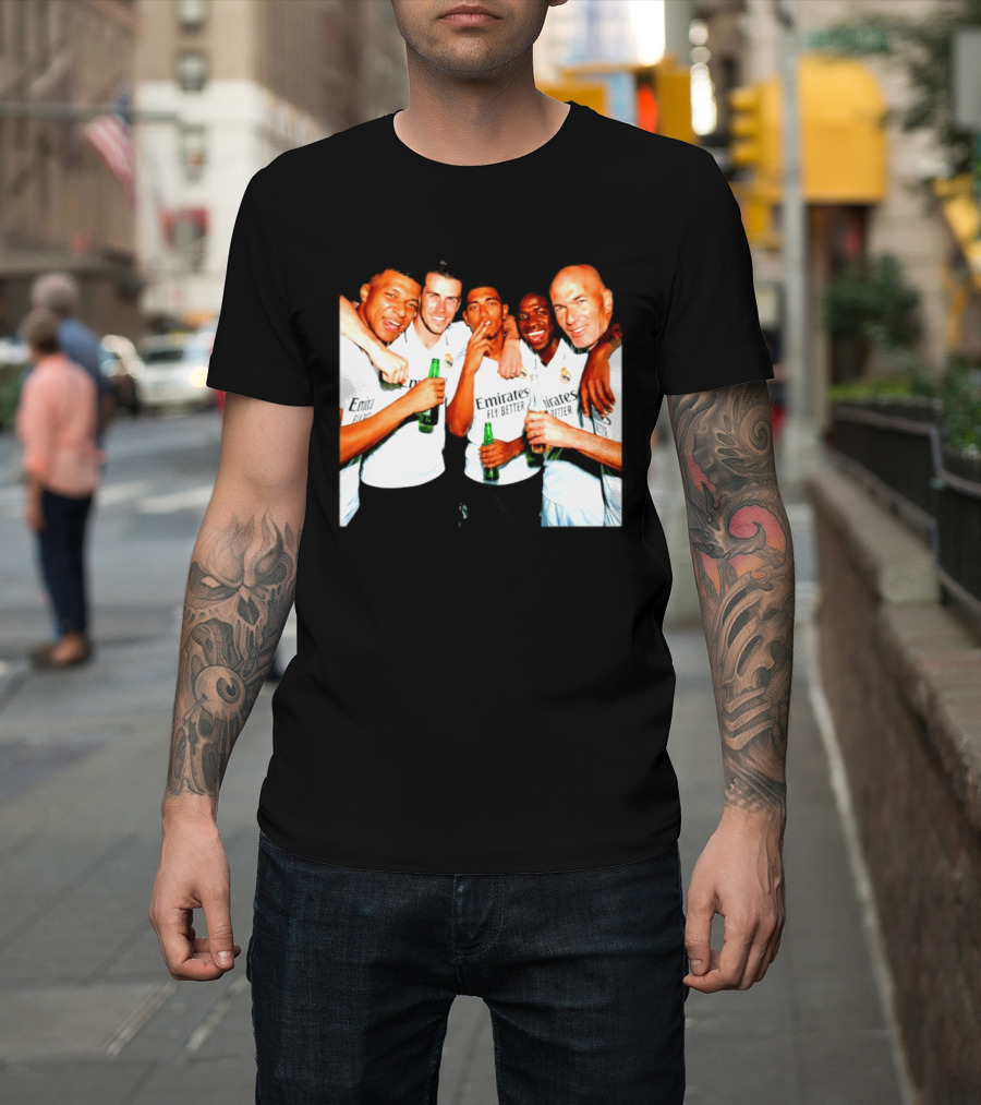 Real Madrid FC Mbappé Bale Bellingham Vinícius Zidane Middle Finger Beer Smoking T-Shirt
