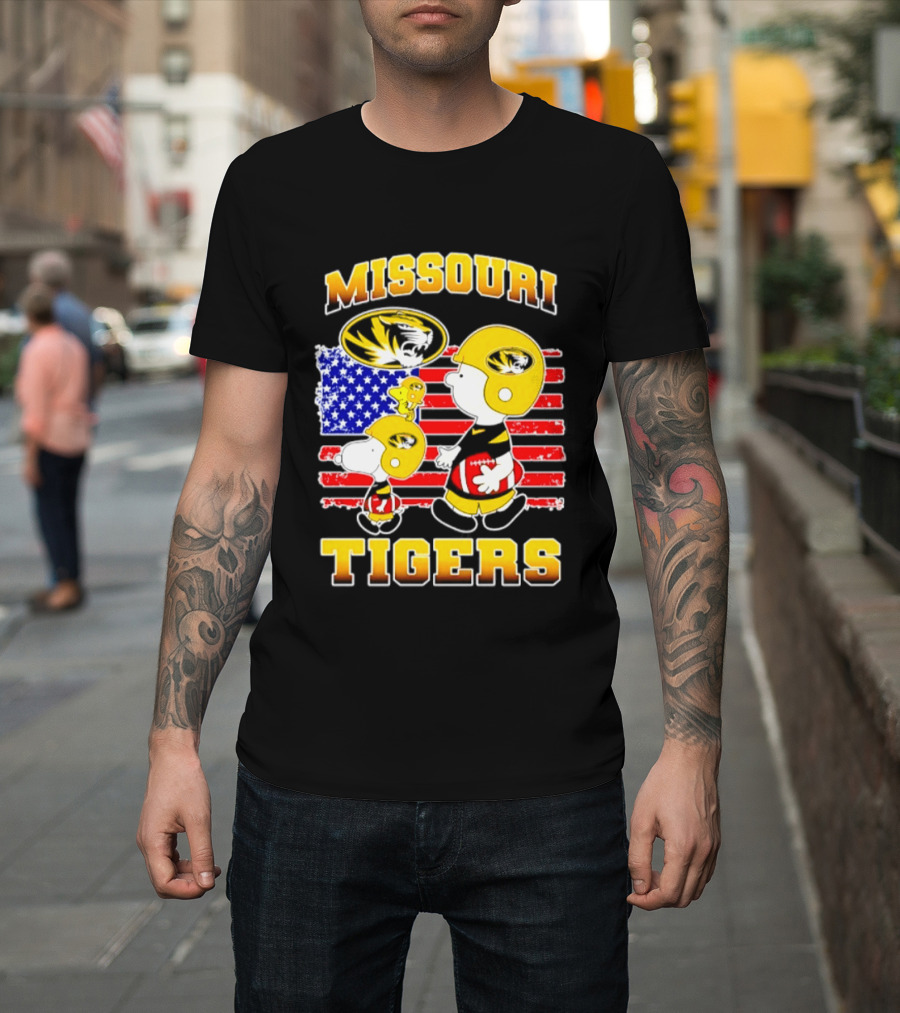 Missouri Tigers Snoopy Charlie Brown Woodstock Football Flag T-Shirt