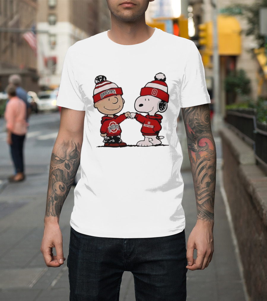 Charlie Brown Snoopy Ohio State Buckeyes Fist Bump Winter Gear T-Shirt