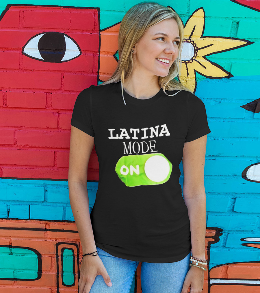 Latina Mode On Switch Green Circle T-Shirt