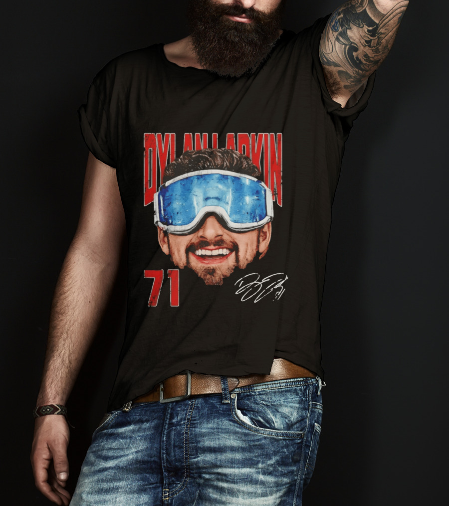 Dylan Larkin 71 Detroit Red Wings Goggles Big Head T-Shirt