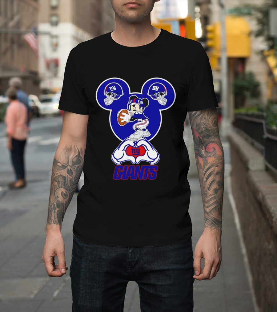 New York Giants Mickey Mouse Heart Hands NFL Team Fan Gear T-Shirt