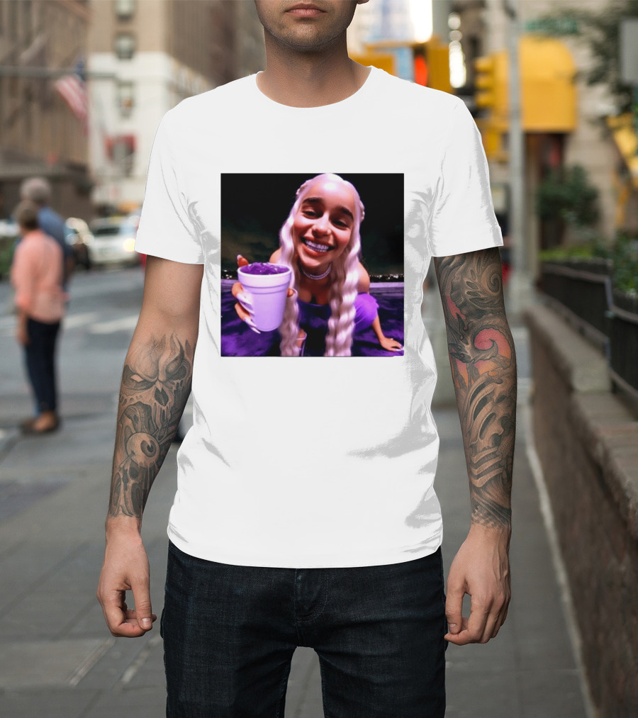 Emilia Clarke Purple Cup Queen Of Dragons Vibrant Smile T-Shirt