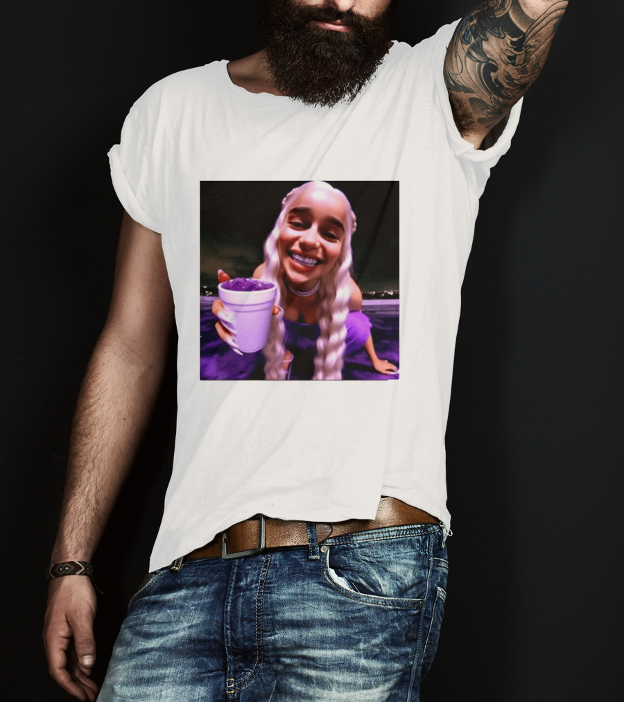 Emilia Clarke Purple Cup Queen Of Dragons Vibrant Smile T-Shirt