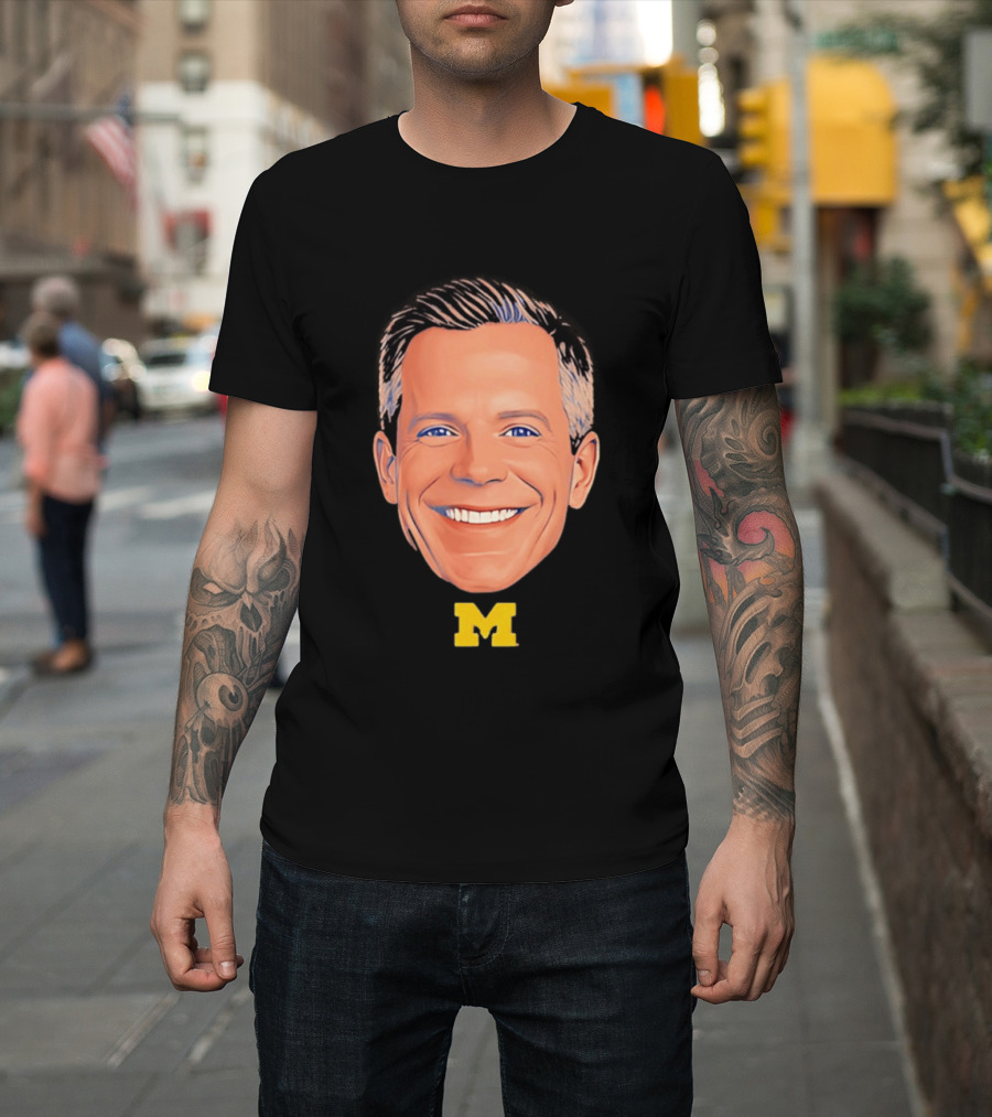 Dusty May Big Face Michigan Wolverines M Yellow T-Shirt