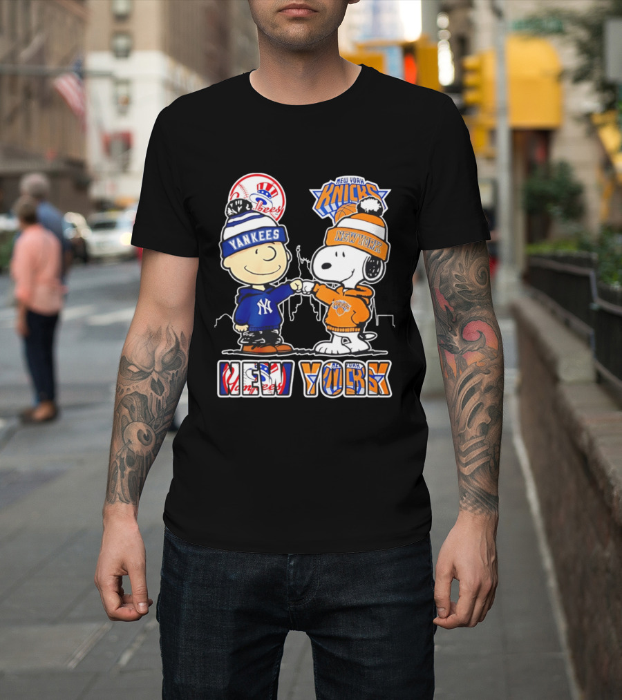 New York Yankees New York Knicks Charlie Brown Snoopy T-Shirt