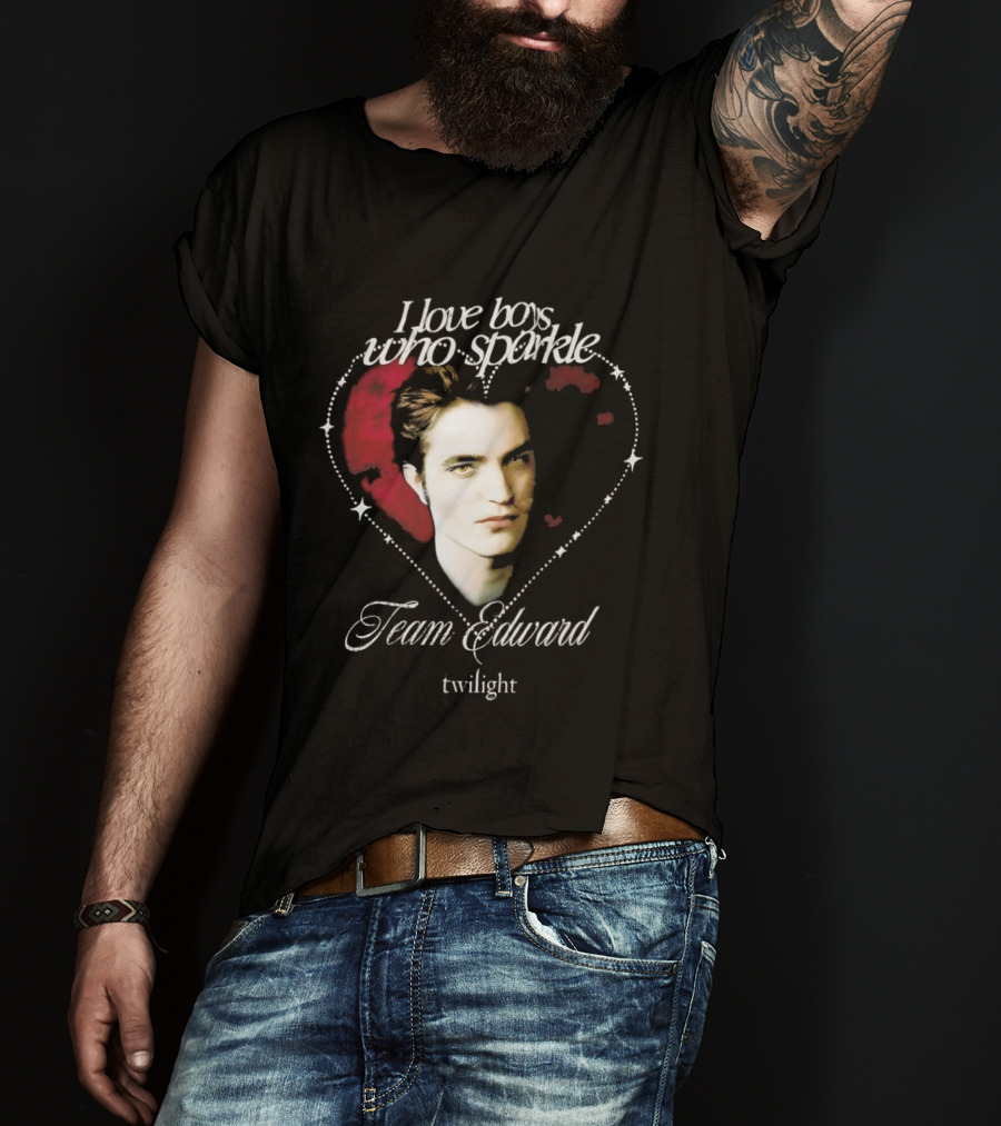 I Love Boys Who Sparkle Team Edward Twilight Heart Design T-Shirt