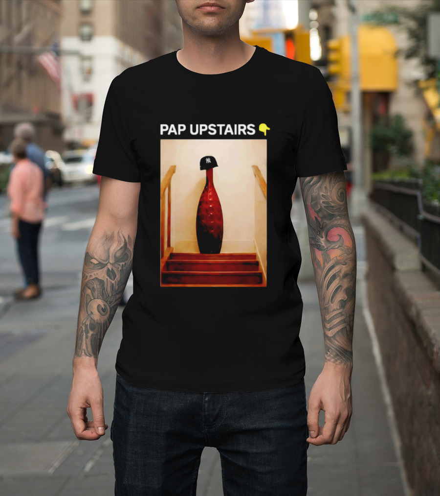 PAP UPSTAIRS New York Yankees Iconic Hat Emoji Stairs T-Shirt