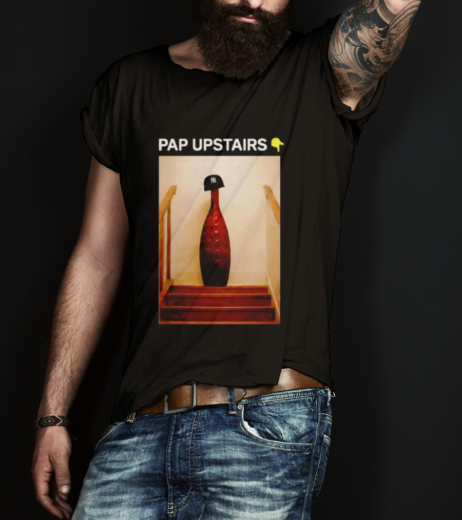 PAP UPSTAIRS New York Yankees Iconic Hat Emoji Stairs T-Shirt
