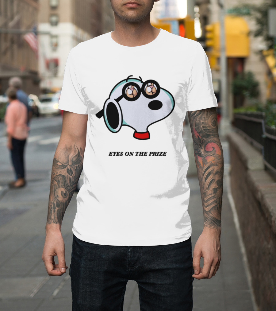 Snoopy Eyes On The Prize Vintage Peanuts Comic T-Shirt