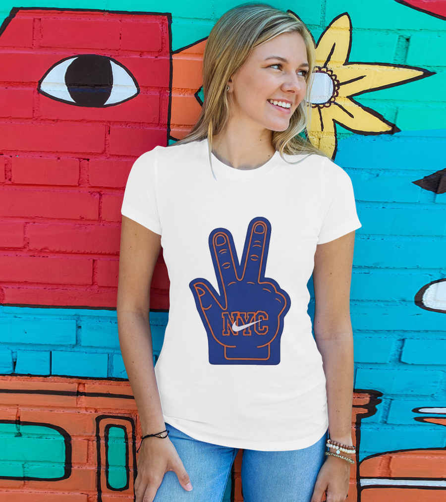 NYC Foam Finger Peace Sign New York Knicks Basketball T-Shirt