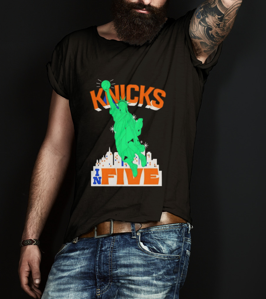 Knicks Statue Of Liberty Dunk In Five Basketball Cartoon Skyline T-Shirt