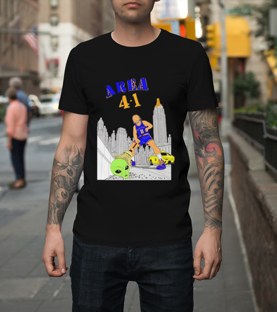 AREA 4 1 Jalen Brunson New York Knicks Vs Alien San Antonio Spurs T-Shirt
