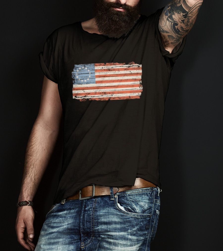 Distressed Vintage Betsy Ross Flag Thirteen Stars Retro Look T-Shirt