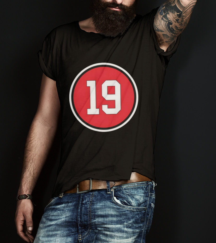 Chicago Blackhawks Jonathan Toews 19 Retirement Commemorative T-Shirt