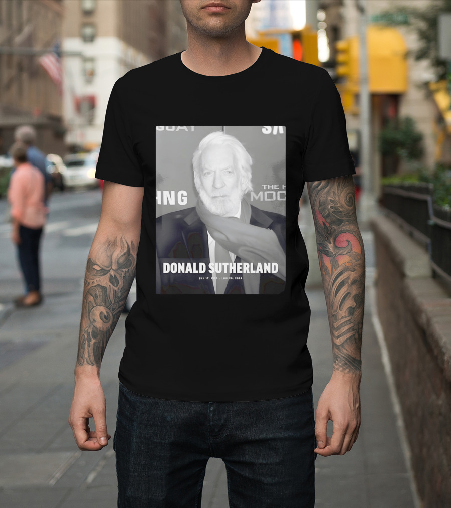 Donald Sutherland 1935 2024 Memorial T-Shirt