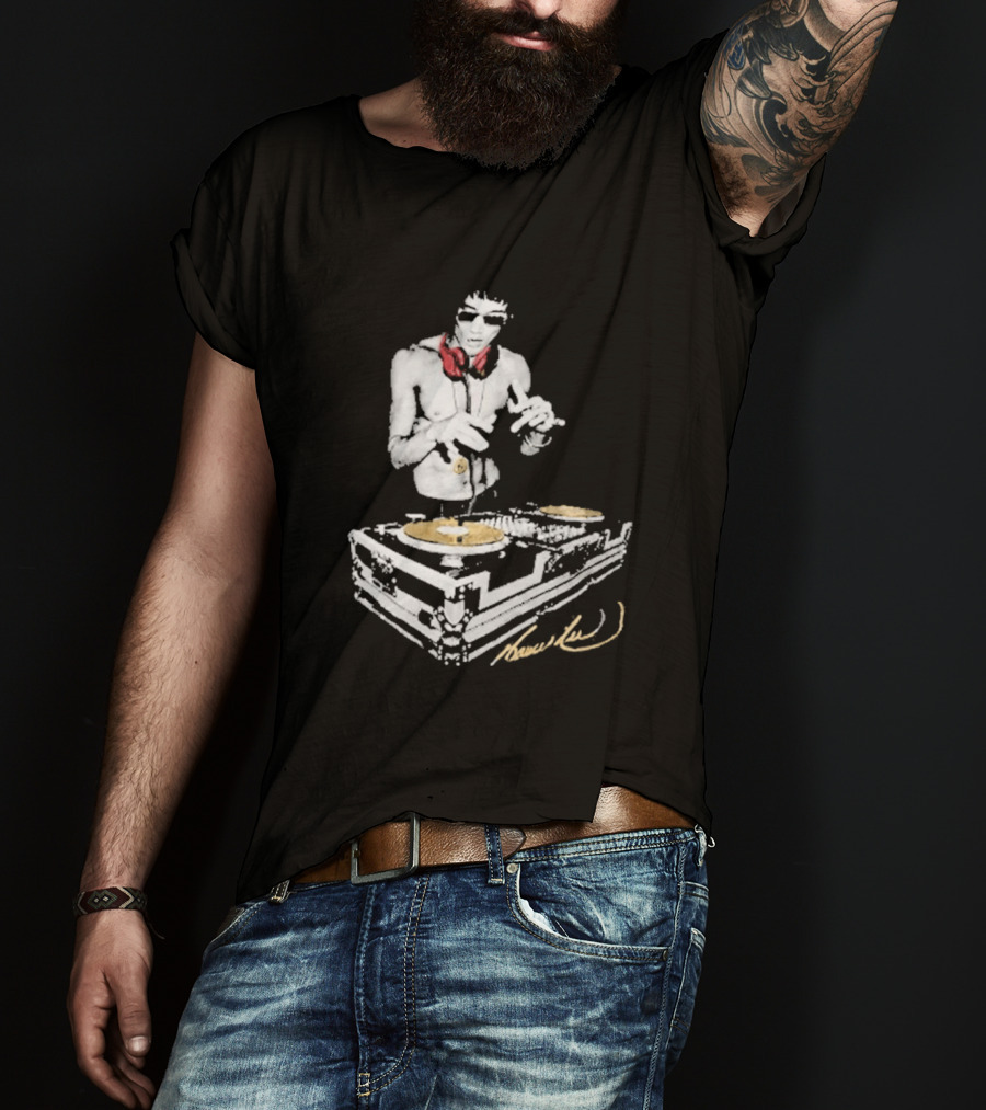 Robert Downey Jr Bruce Lee DJ Kung Fu Red Headphones T-Shirt