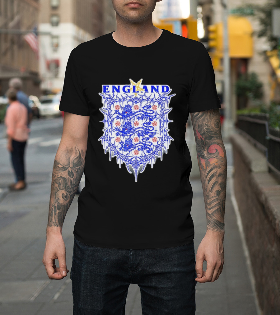 England Metal Crest Three Lions Emblem With Gothic Motif T-Shirt