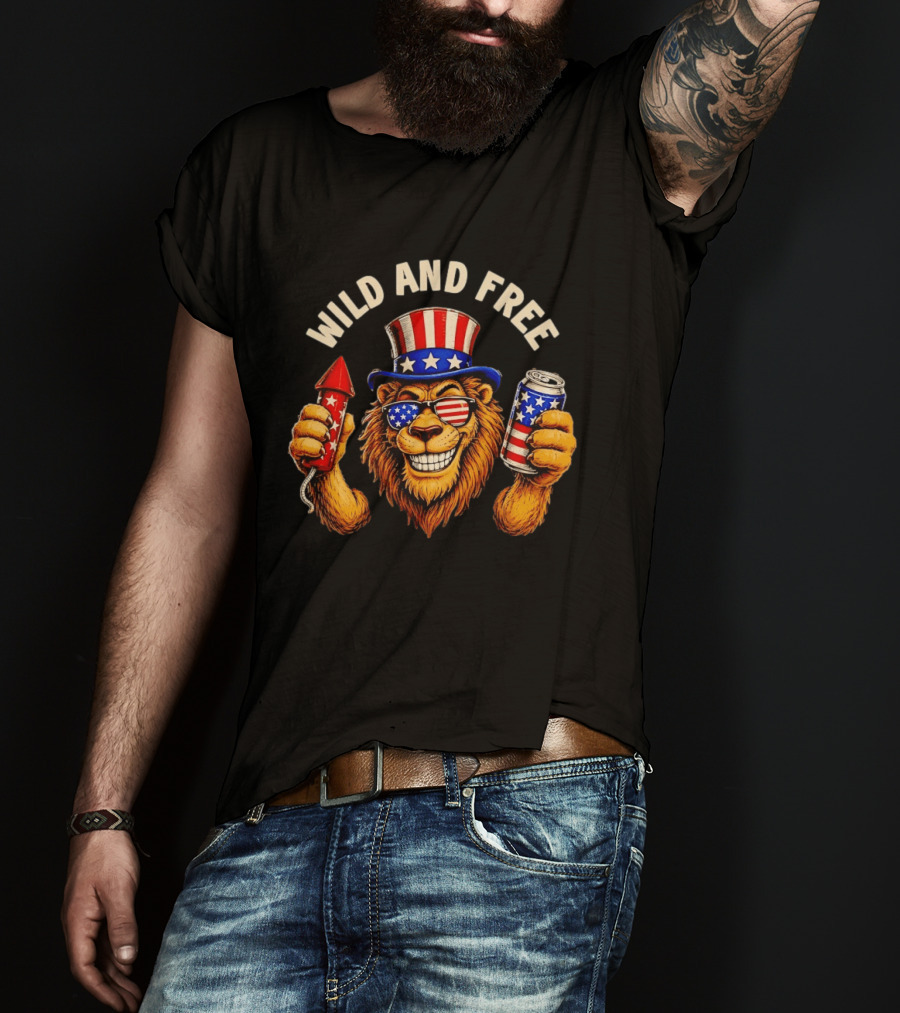 Wild And Free Lion Patriotic Hat Holding Firework And American Flag Can T-Shirt