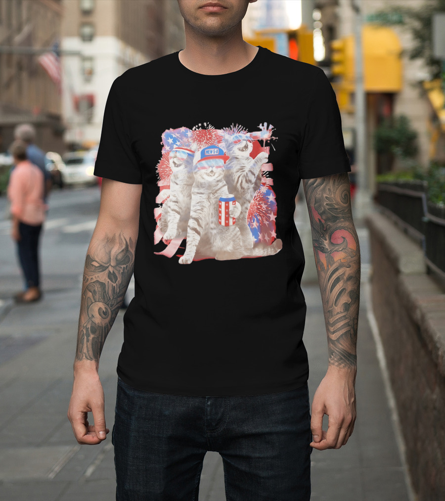 Mew's A Patriotic American Flag Cats Fireworks Party Animal Holiday USA T-Shirt