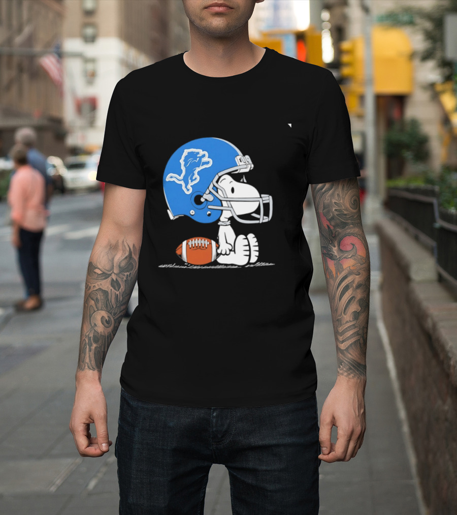 Snoopy Detroit Lions Football Helmet Collaboration NFL Peanuts T-Shirt