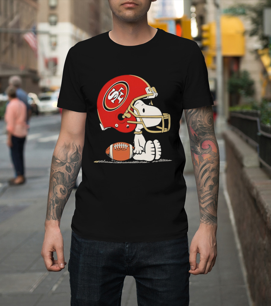 Snoopy San Francisco 49ers Football Helmet Peanuts NFL Collaboration T-Shirt