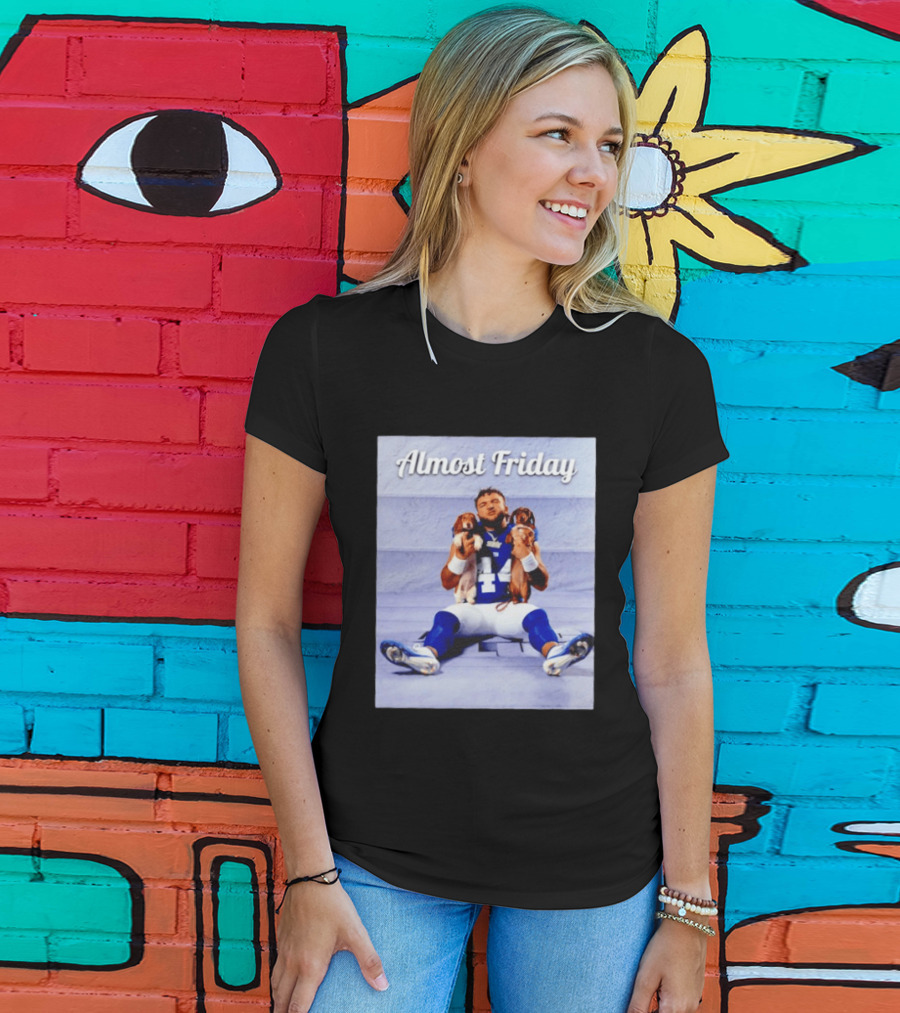 Almost Friday New York Giants 44 Football Player With Dogs T-Shirt