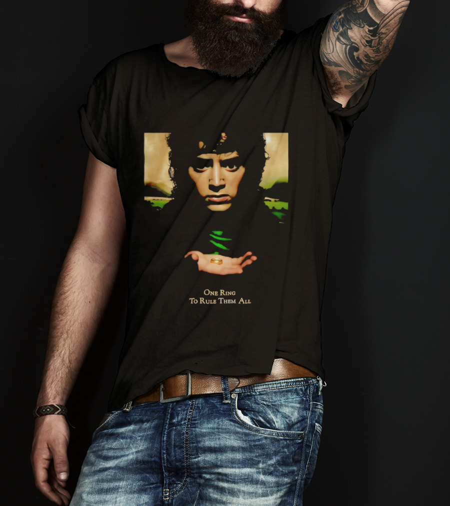 Elijah Wood One Ring To Rule Them All Lord Of The Rings Face Hands Gold Band T-Shirt