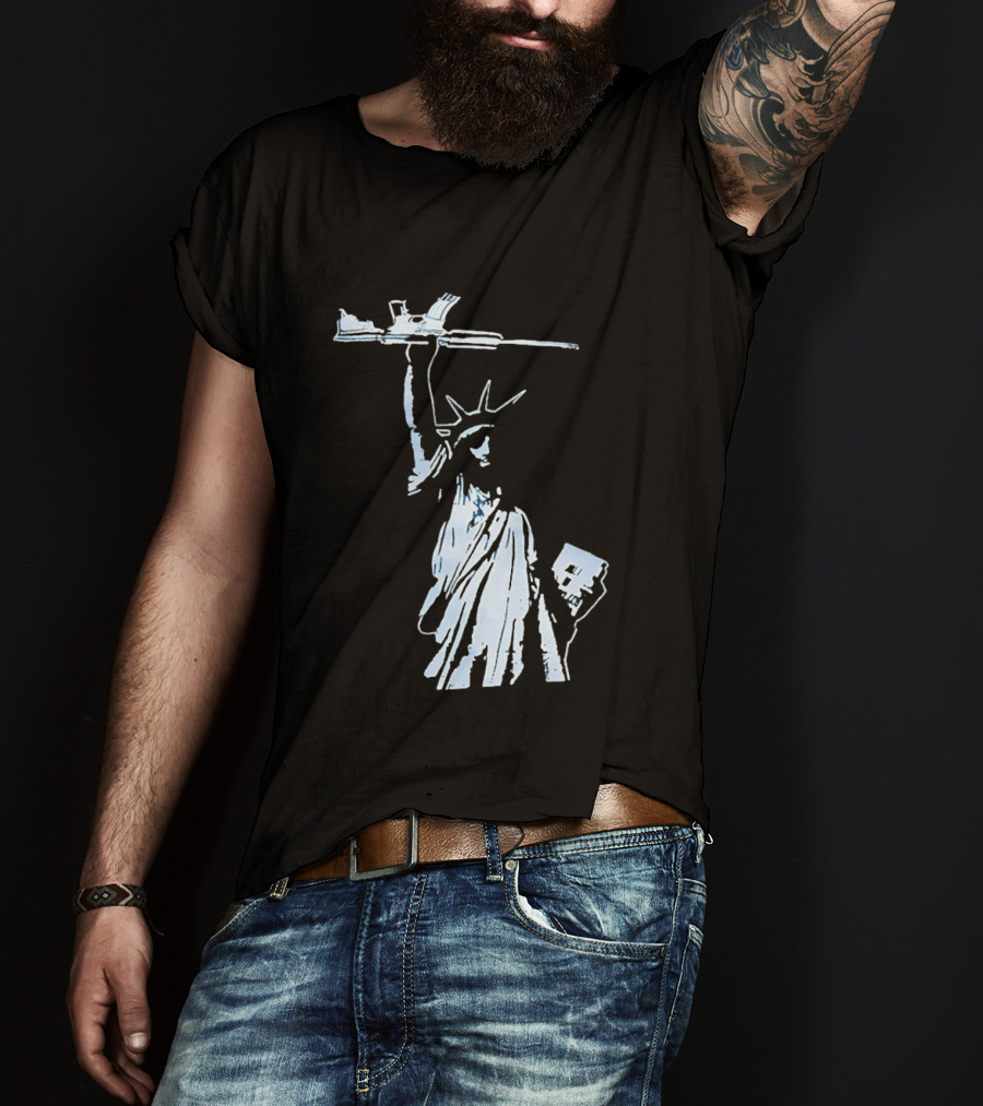 Statue Of Liberty Holding Assault Rifle July 4th Independence T-Shirt