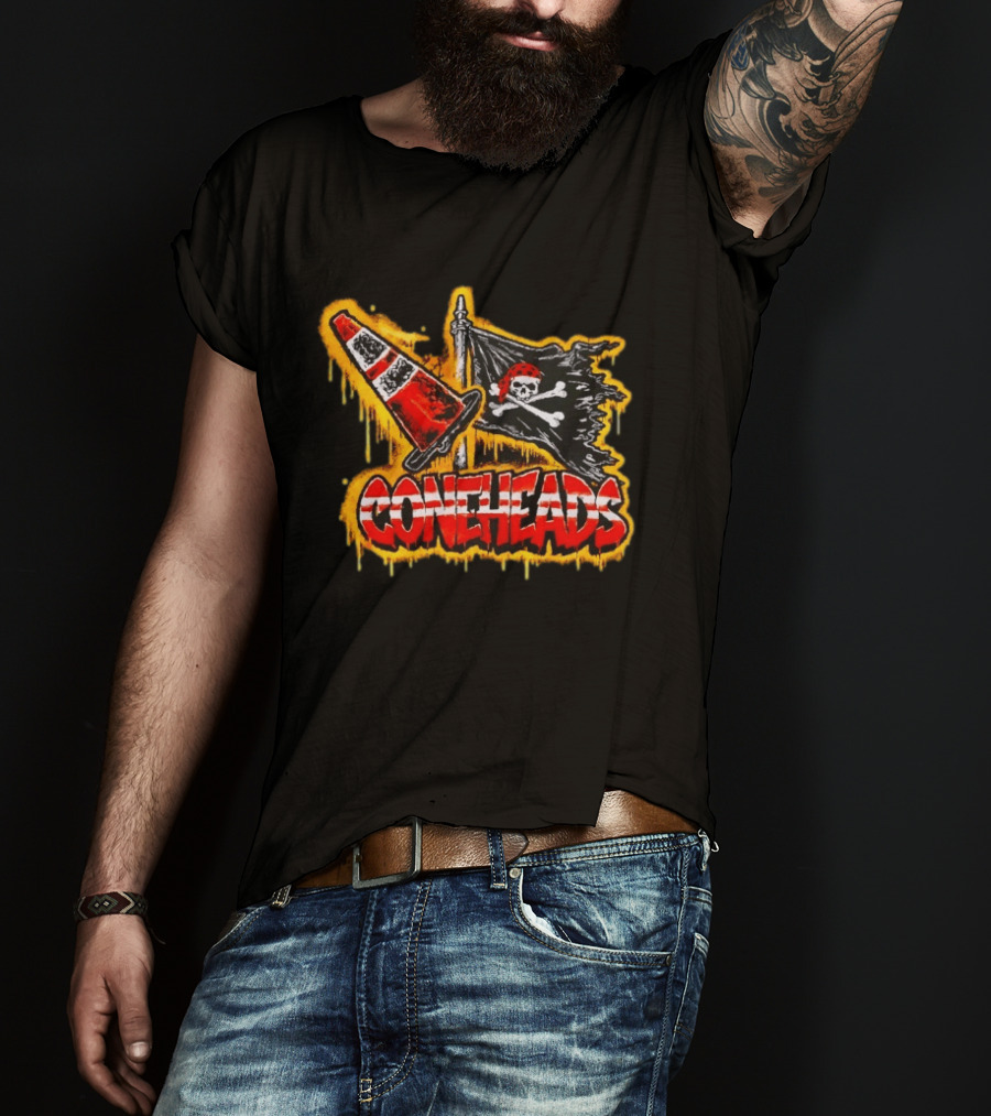 Coneheads Skull And Crossbones Pirate Flag Traffic Cone T-Shirt
