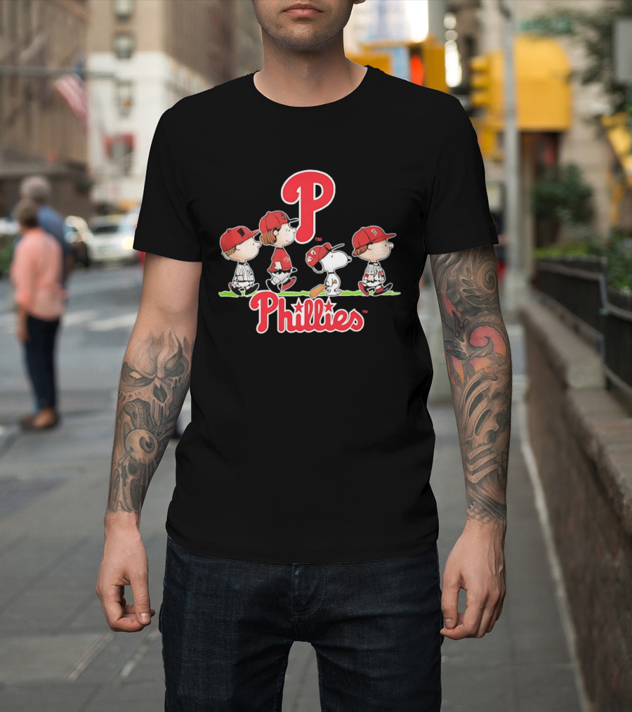 Peanuts Characters Phillies Baseball Team Snoopy Charlie Brown Linus Lucy T-Shirt